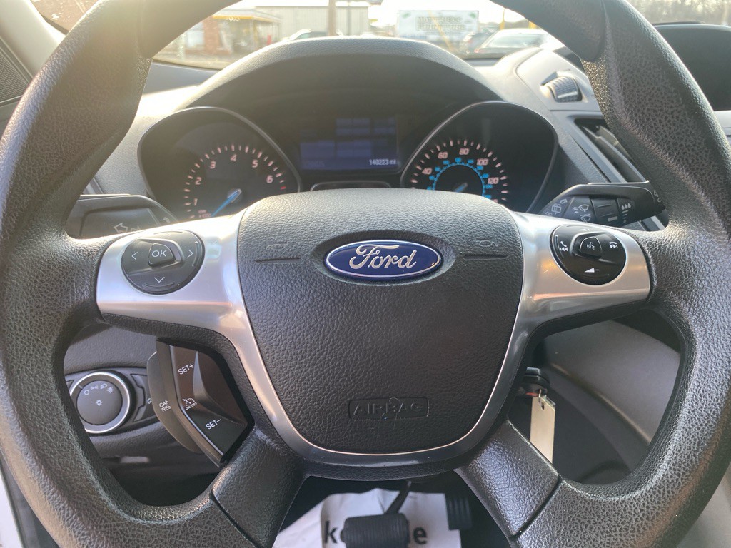 2015 Ford Escape Image 16