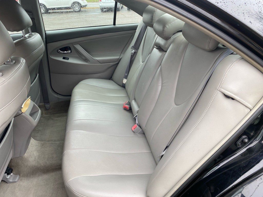 2009 Toyota Camry Image 10