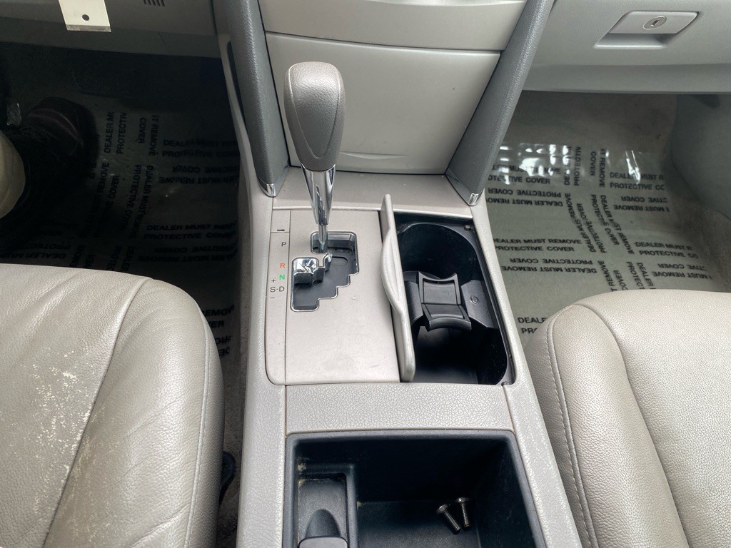 2009 Toyota Camry Image 14