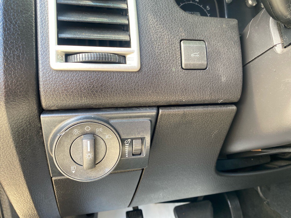 2010 Lincoln MKX Image 21