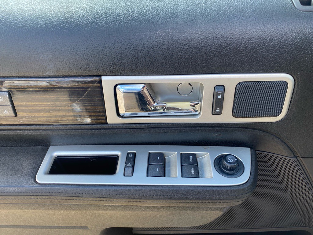 2010 Lincoln MKX Image 22