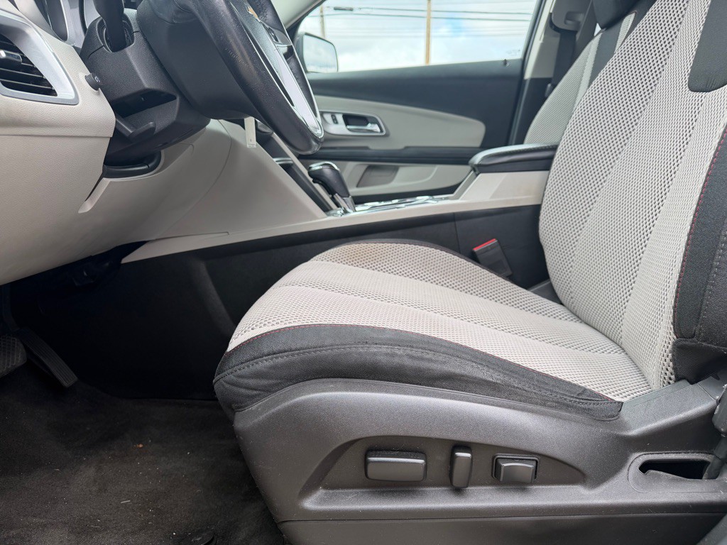2016 Chevrolet Equinox Image 17