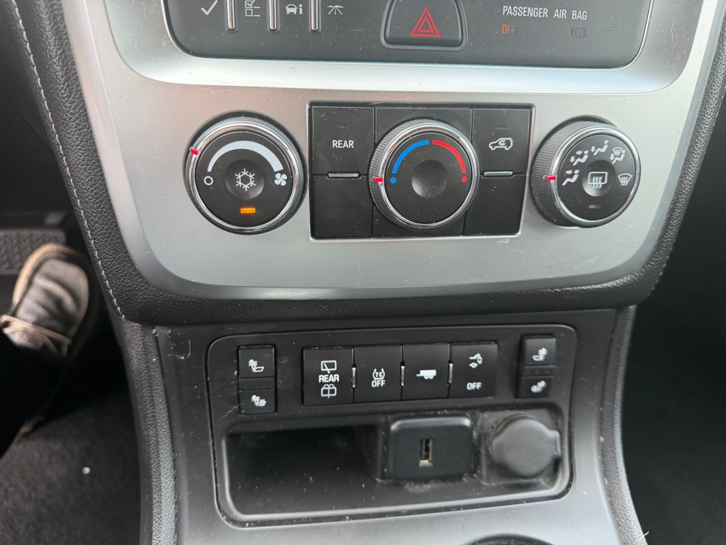 2015 GMC Acadia Image 17
