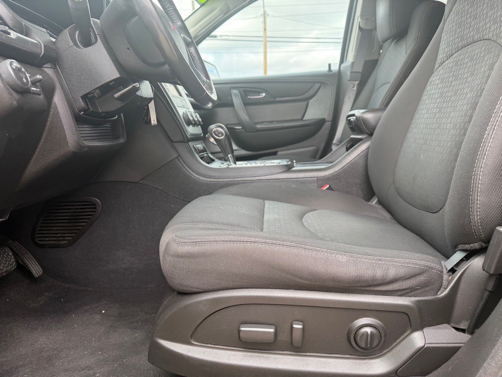 2015 GMC Acadia Image 21