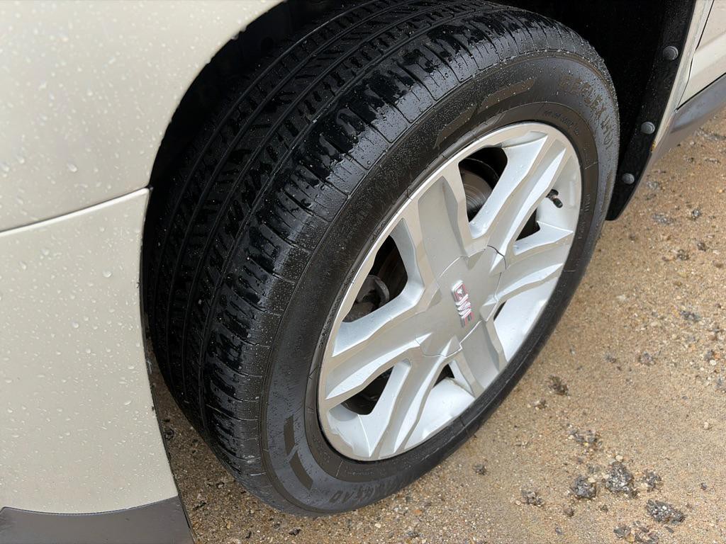 2011 GMC Terrain Image 21