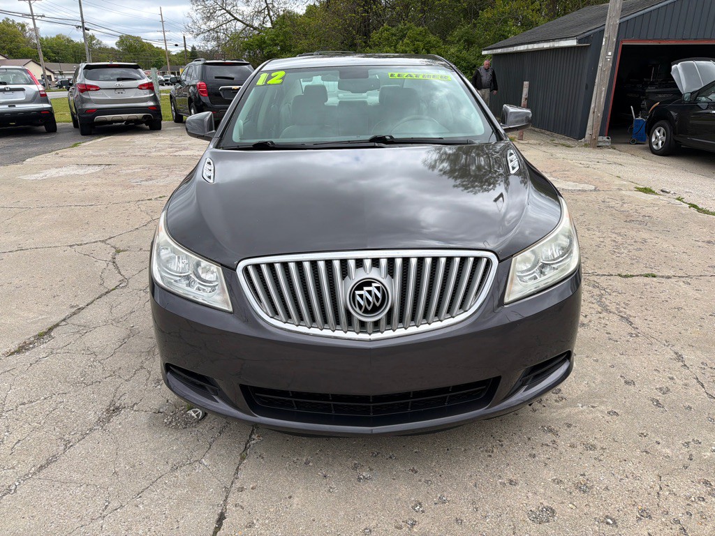 2012 Buick Lacrosse Image 2