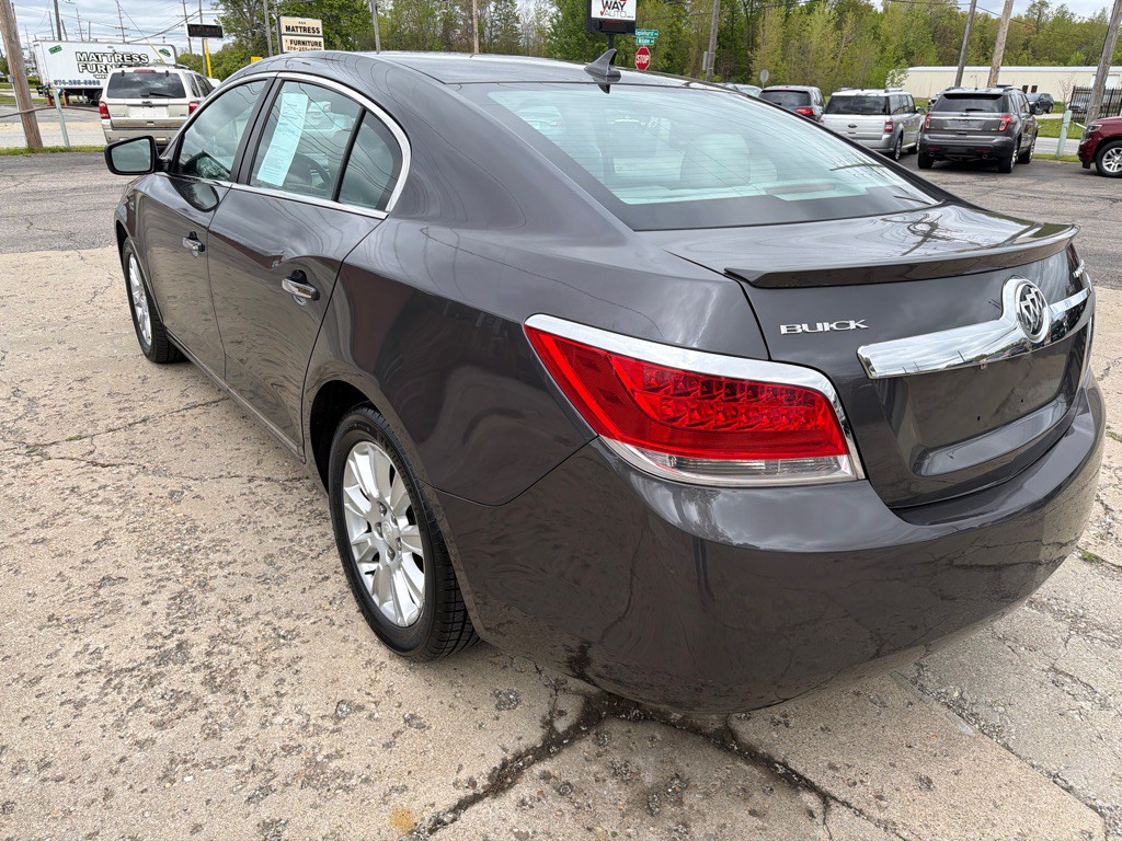 2012 Buick Lacrosse Image 5