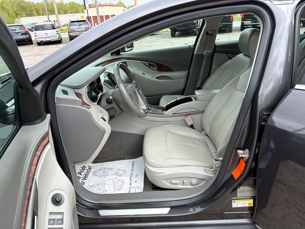 2012 Buick Lacrosse Image 10