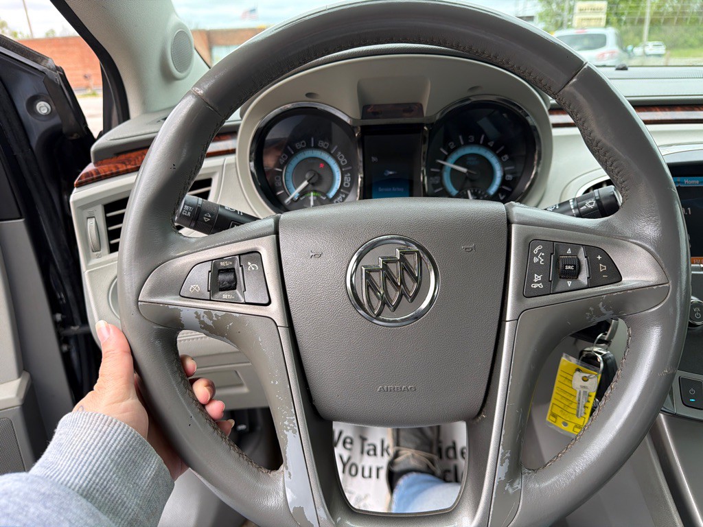 2012 Buick Lacrosse Image 12