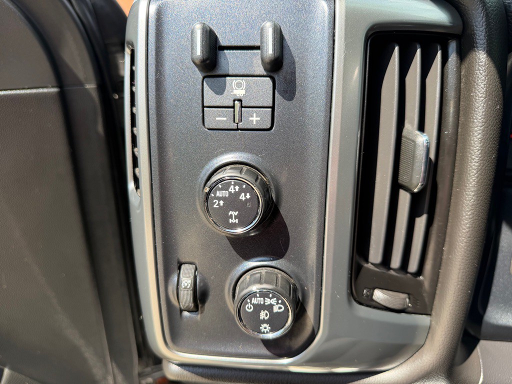 2014 Chevrolet Silverado 1500 Image 17