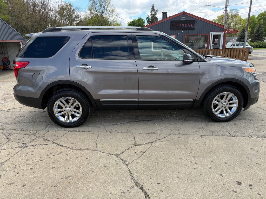 2014 Ford Explorer Image 8