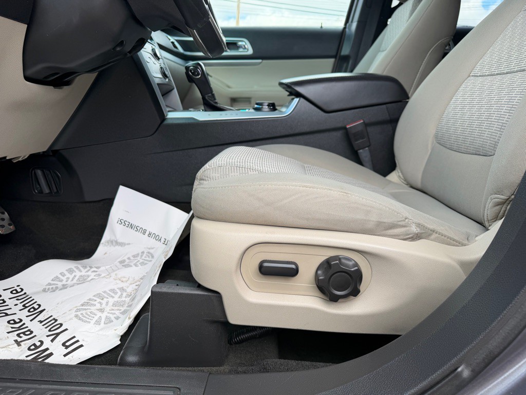 2014 Ford Explorer Image 21