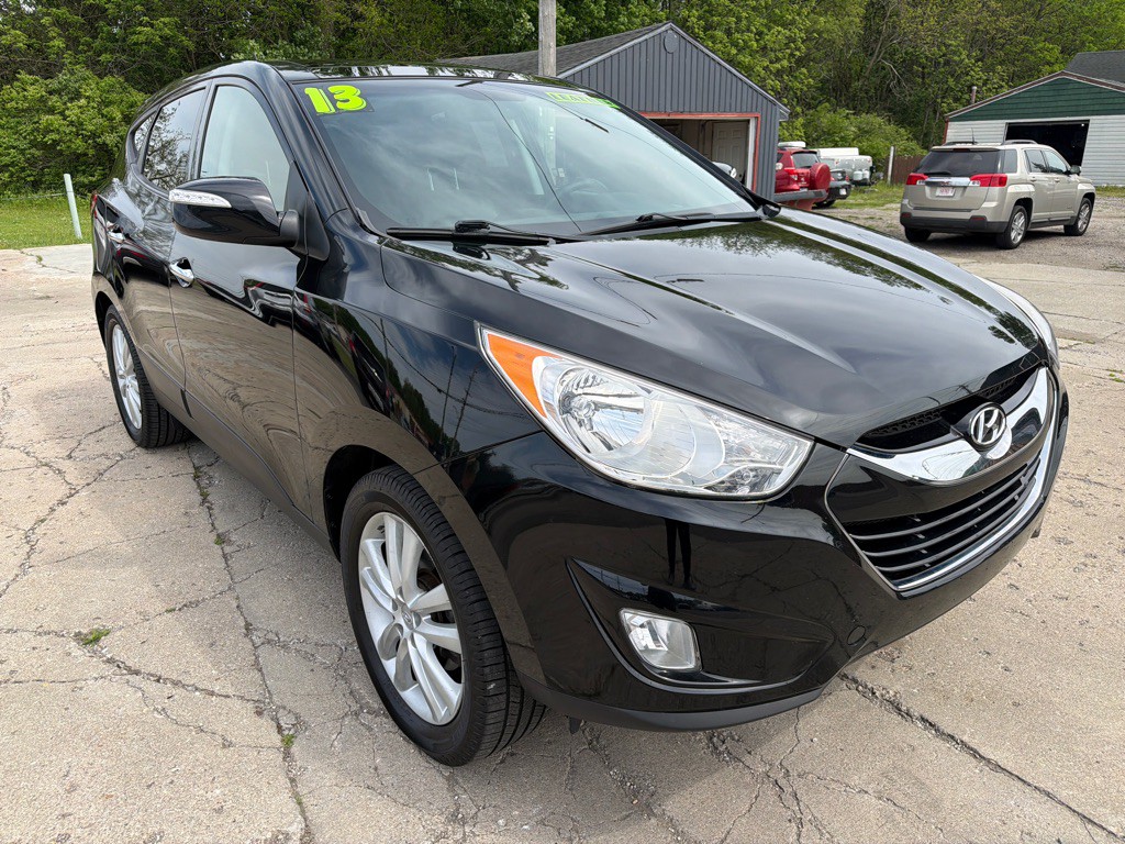 2013 Hyundai Tucson Image 1