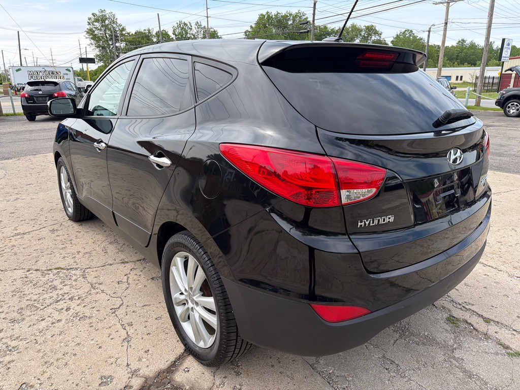 2013 Hyundai Tucson Image 5