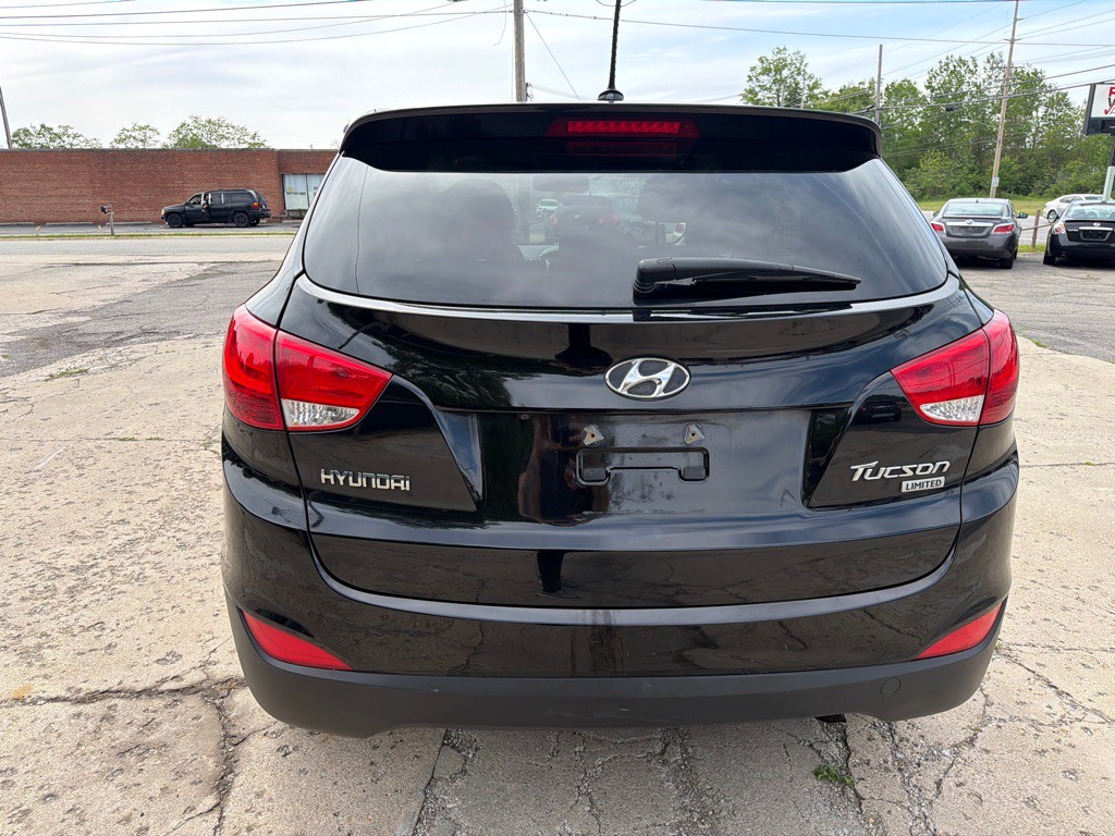 2013 Hyundai Tucson Image 6