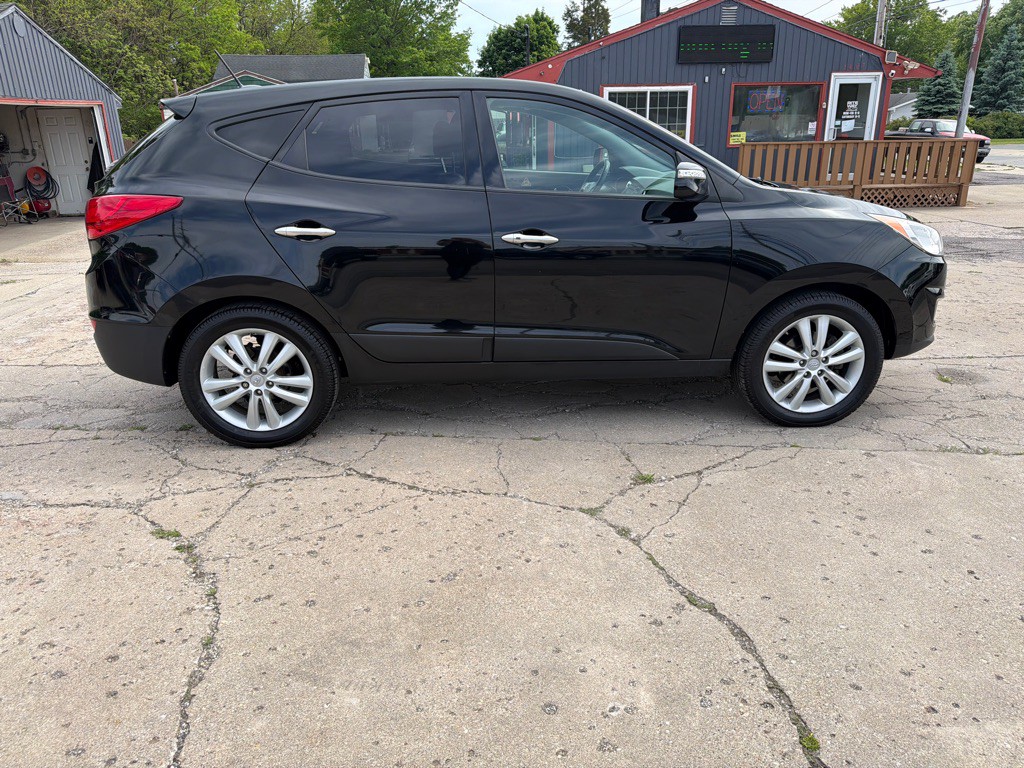 2013 Hyundai Tucson Image 8
