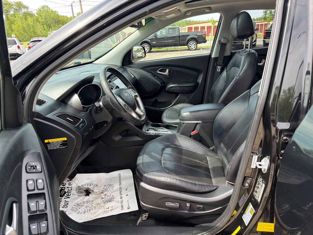 2013 Hyundai Tucson Image 10