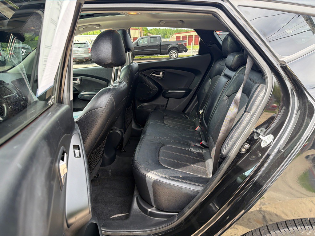 2013 Hyundai Tucson Image 11