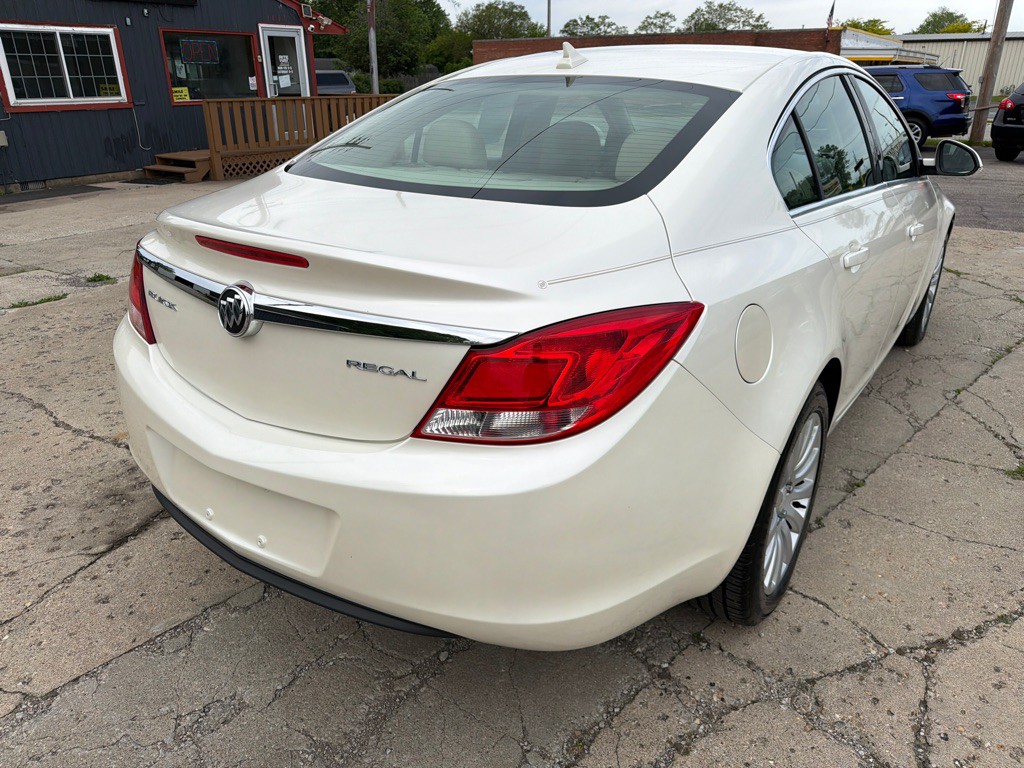 2012 Buick Regal Image 7