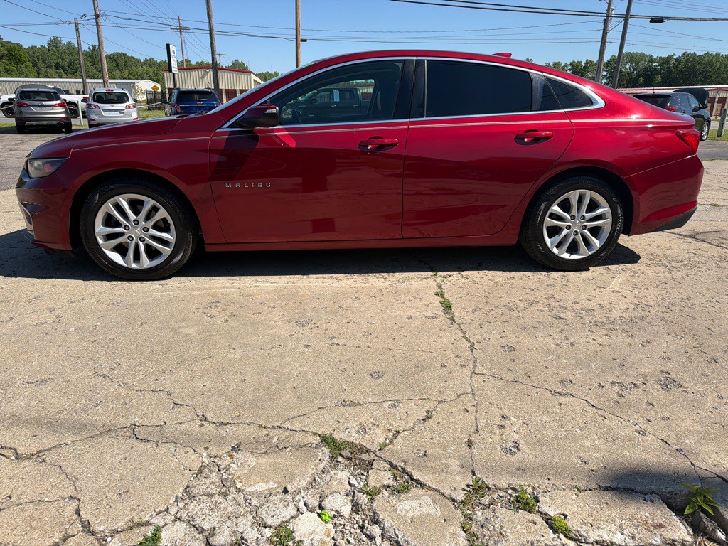 2017 Chevrolet Malibu Image 4