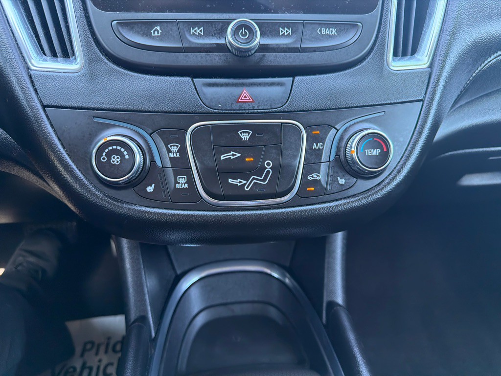 2017 Chevrolet Malibu Image 15