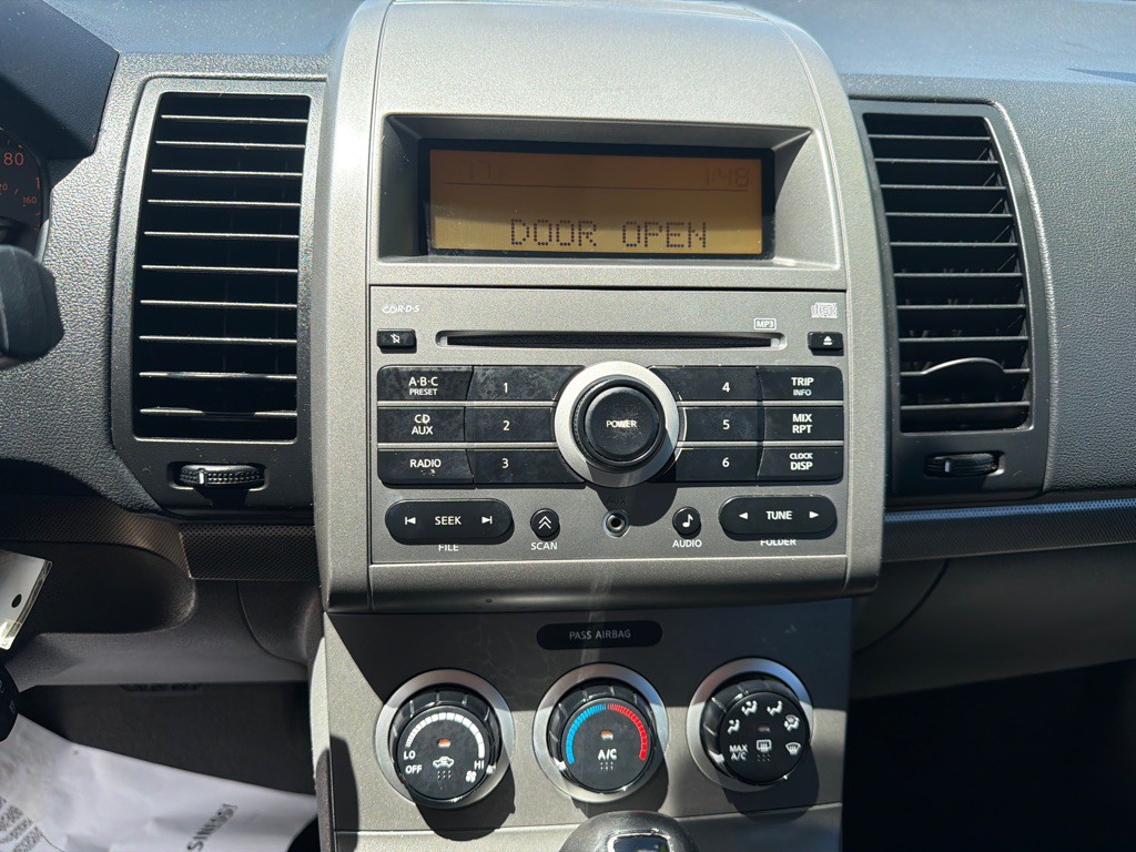 2009 Nissan Sentra Image 12