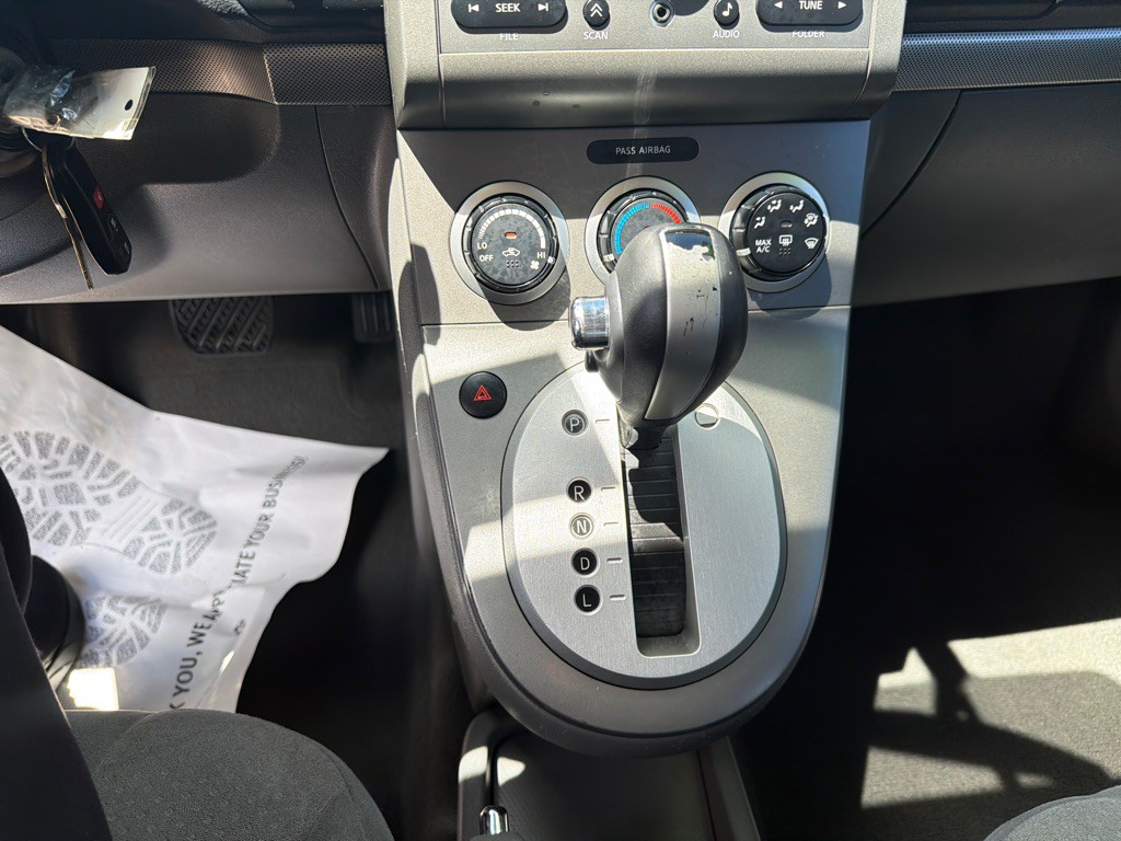 2009 Nissan Sentra Image 13