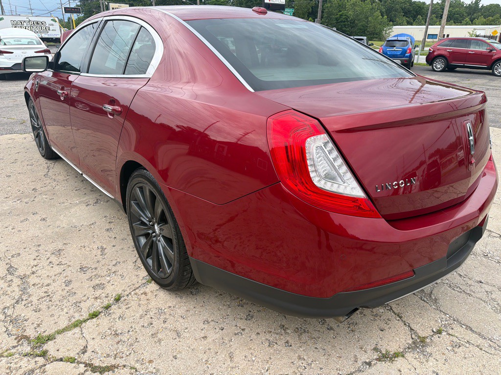 2014 Lincoln MKS Image 5