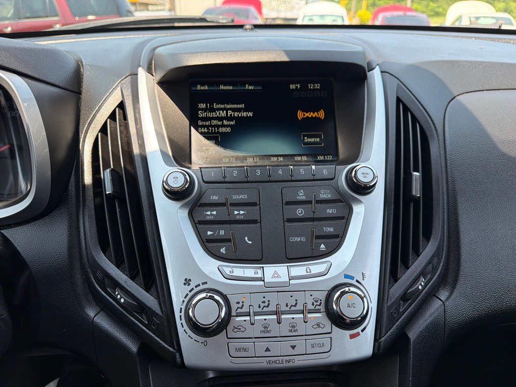 2015 Chevrolet Equinox Image 13