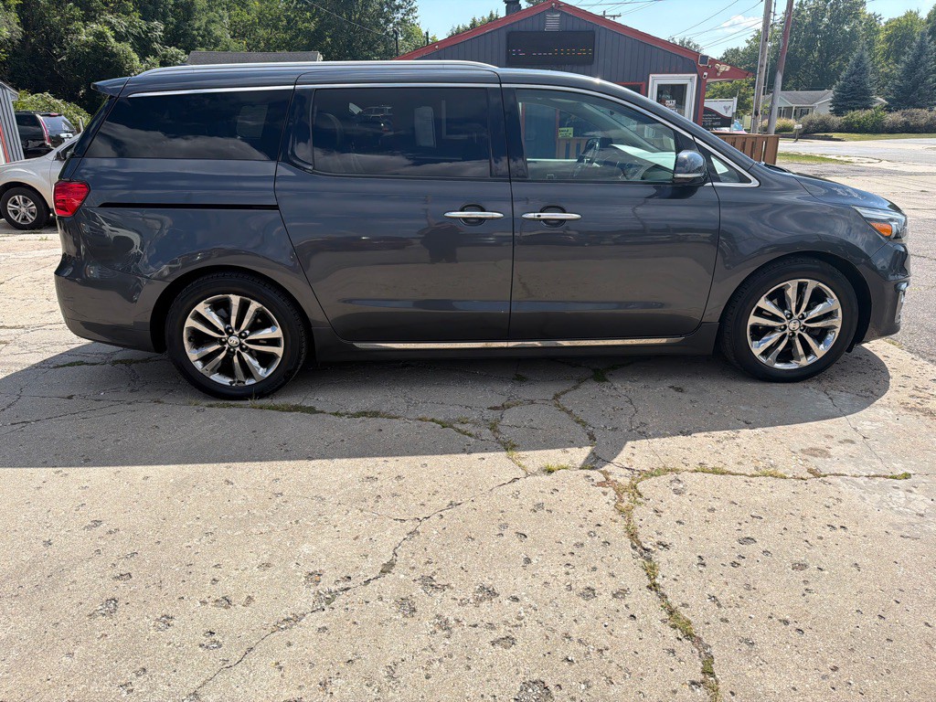 2016 Kia Sedona Image 8