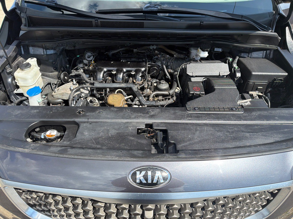 2016 Kia Sedona Image 9