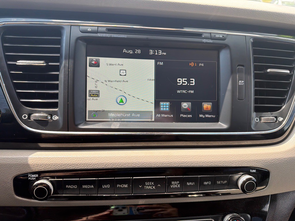 2016 Kia Sedona Image 15