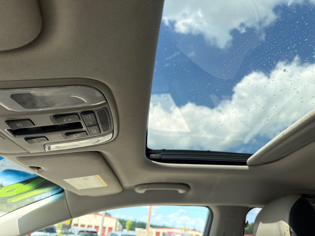 2016 Kia Sedona Image 19