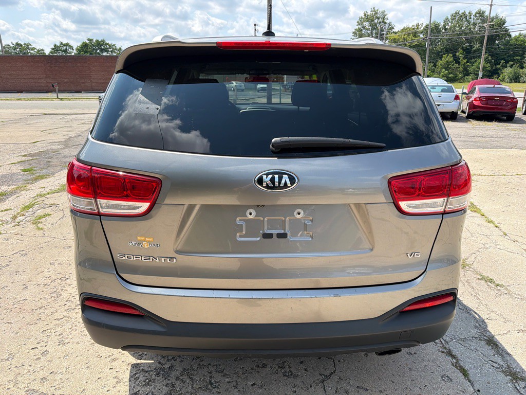 2017 Kia Sorento Image 6