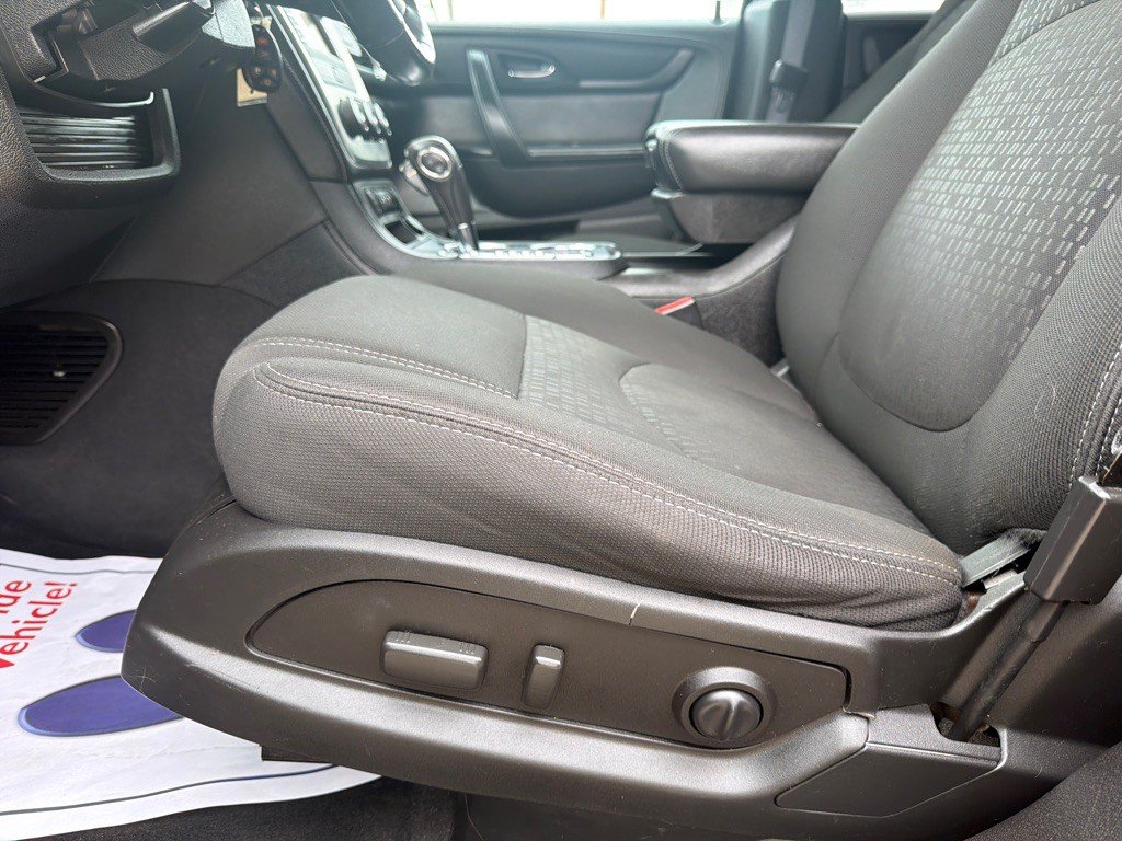 2013 GMC Acadia Image 21