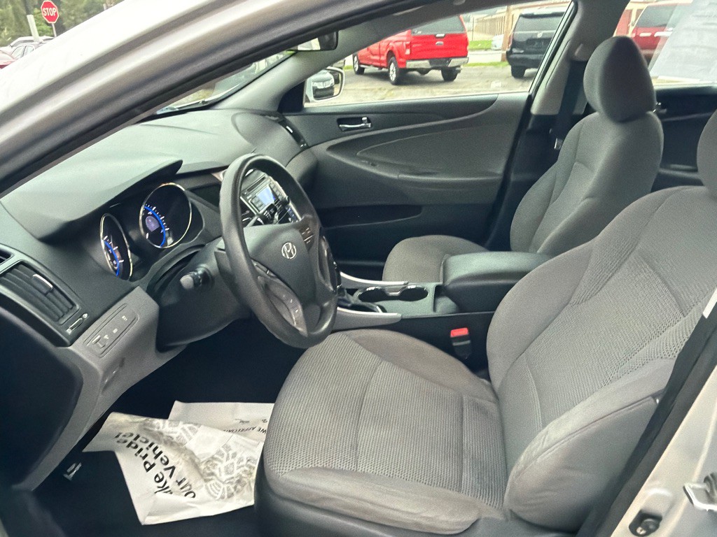 2011 Hyundai Sonata Image 10