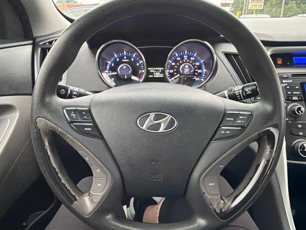 2011 Hyundai Sonata Image 12