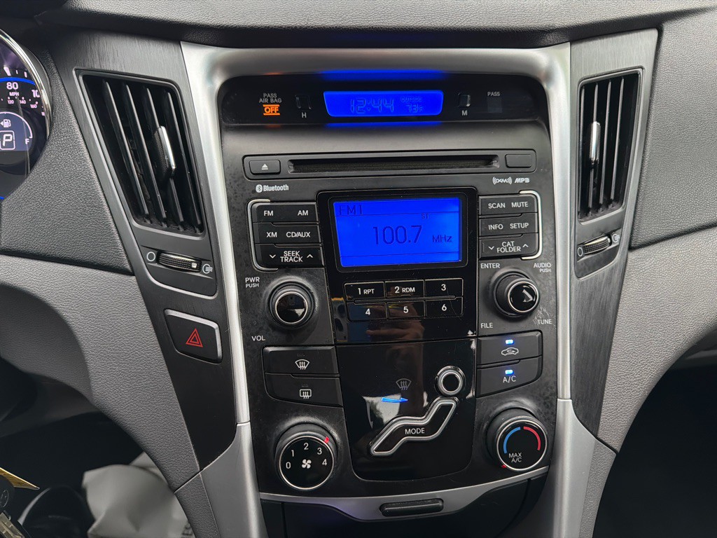 2011 Hyundai Sonata Image 13