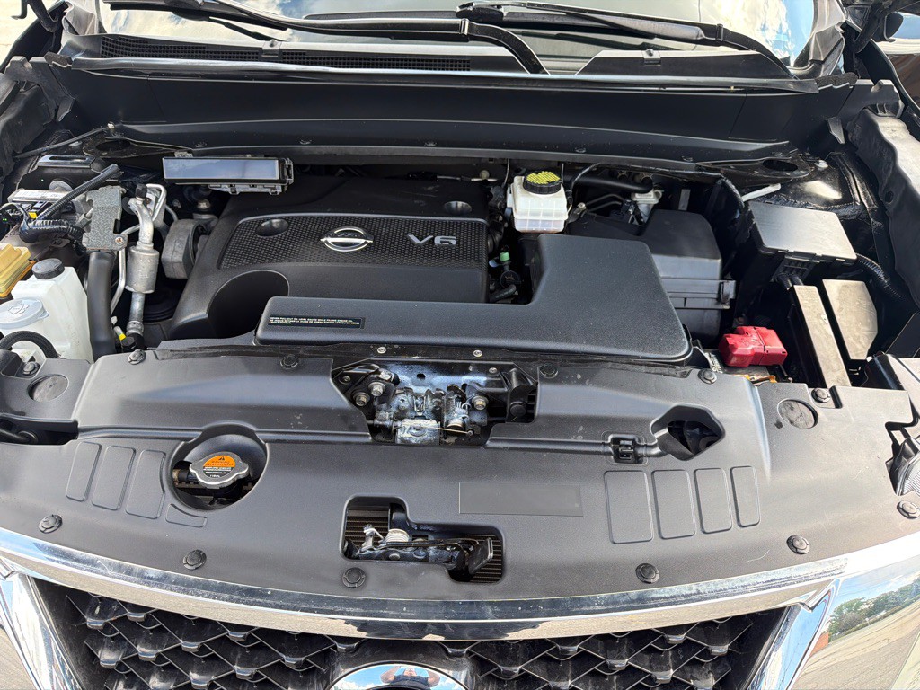 2015 Nissan Pathfinder Image 9