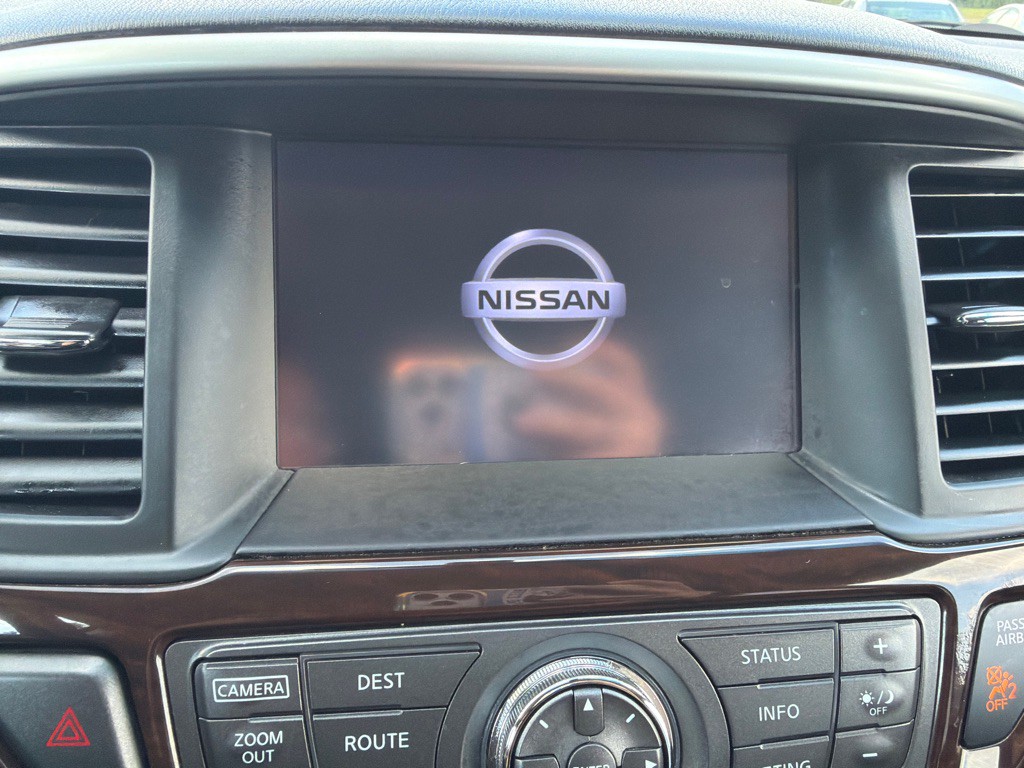 2015 Nissan Pathfinder Image 15