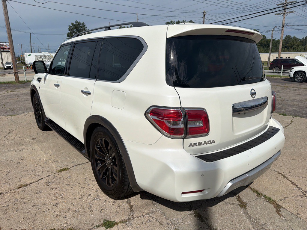 2018 Nissan Armada Image 5