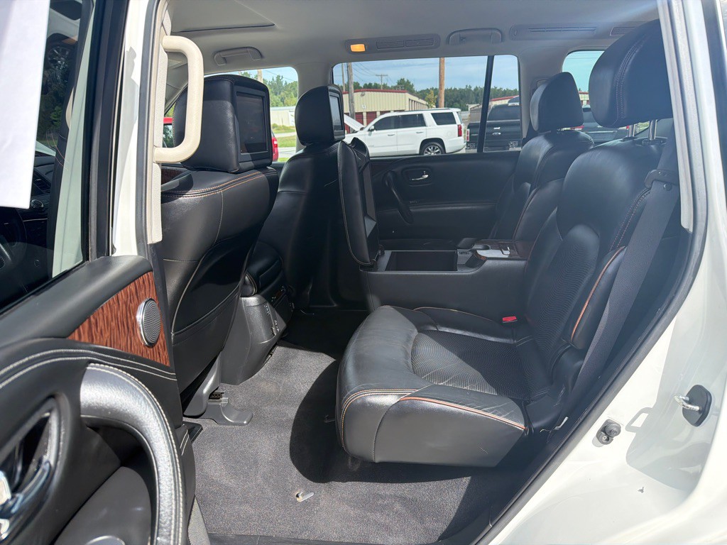 2018 Nissan Armada Image 10