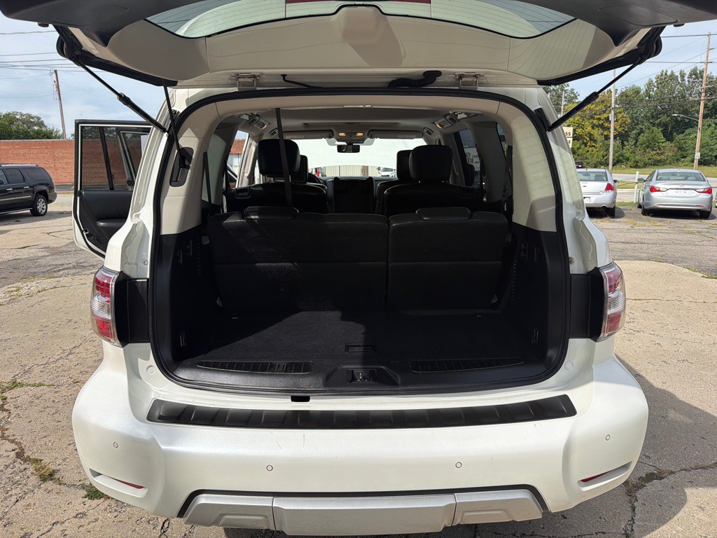 2018 Nissan Armada Image 12
