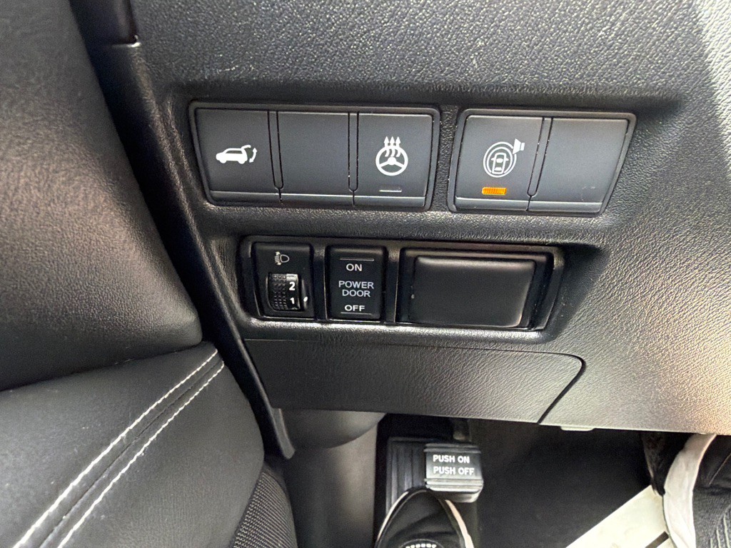 2018 Nissan Armada Image 19
