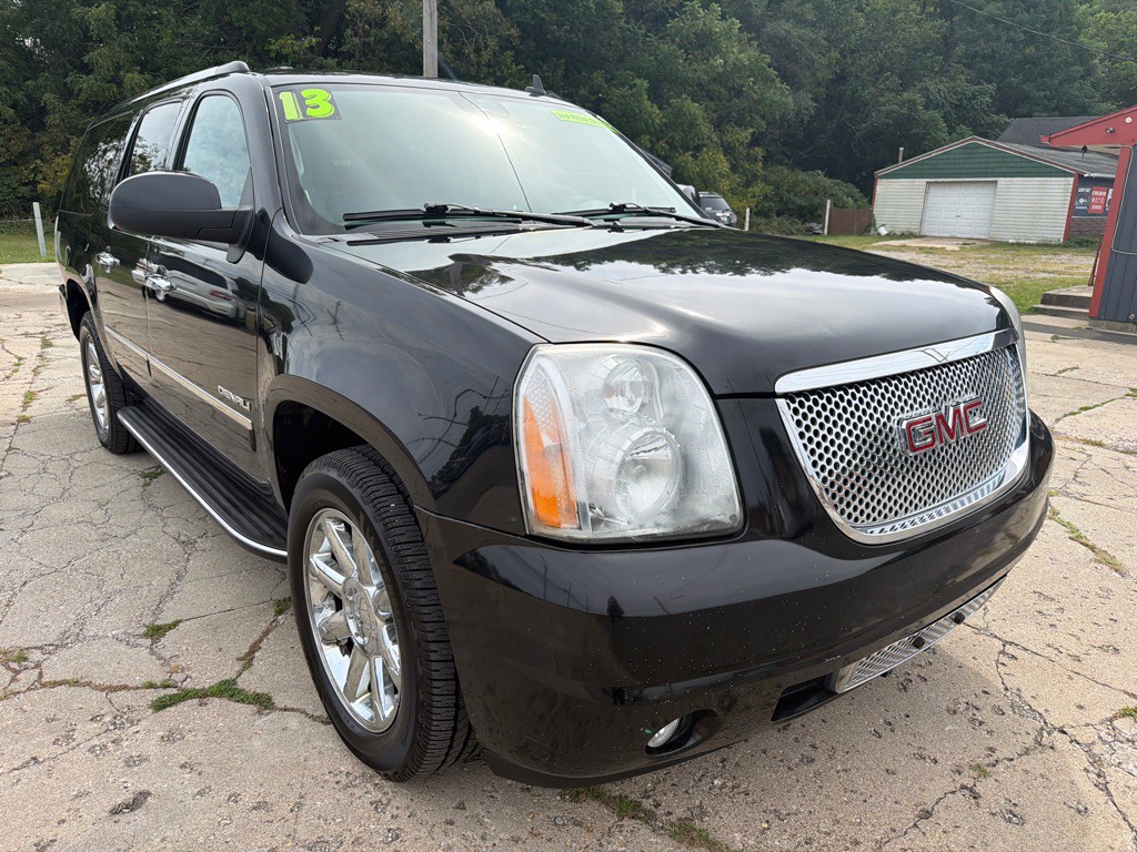 2013 GMC Yukon Image 1