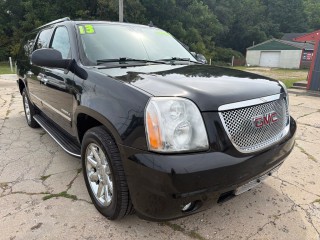 Image for 2013 GMC Yukon Denali ID: 7649759