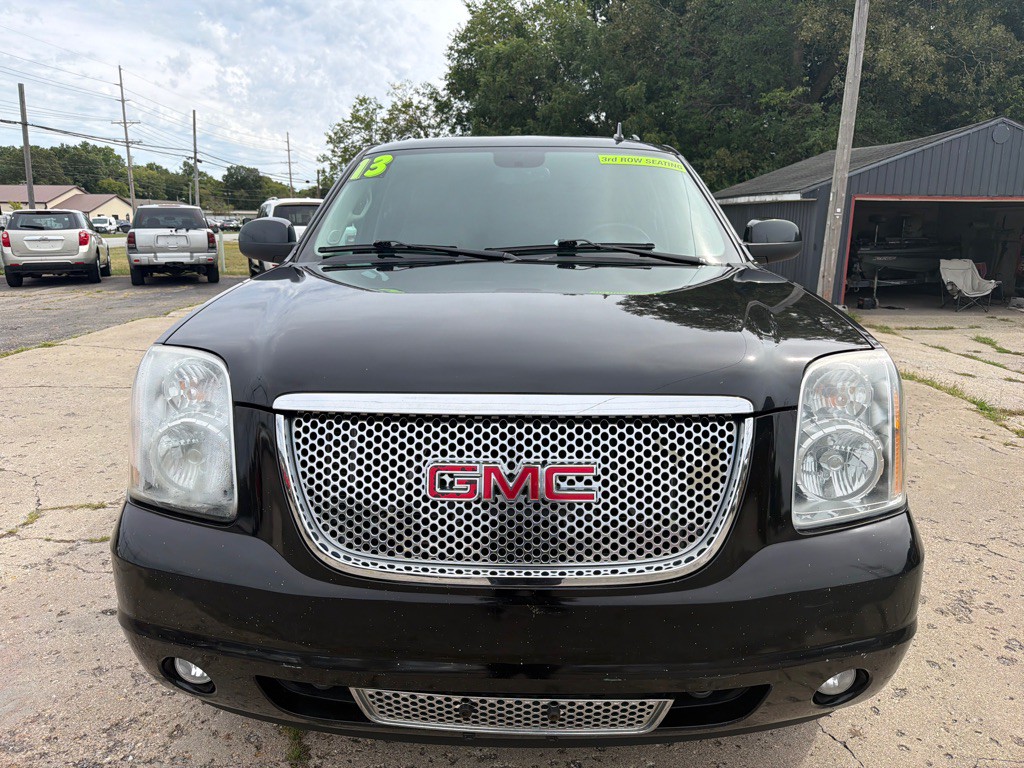 2013 GMC Yukon Image 2