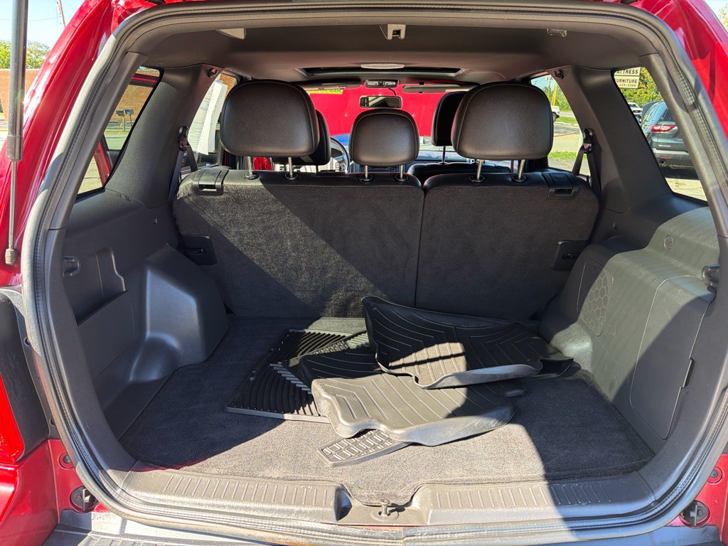 2010 Ford Escape Image 12