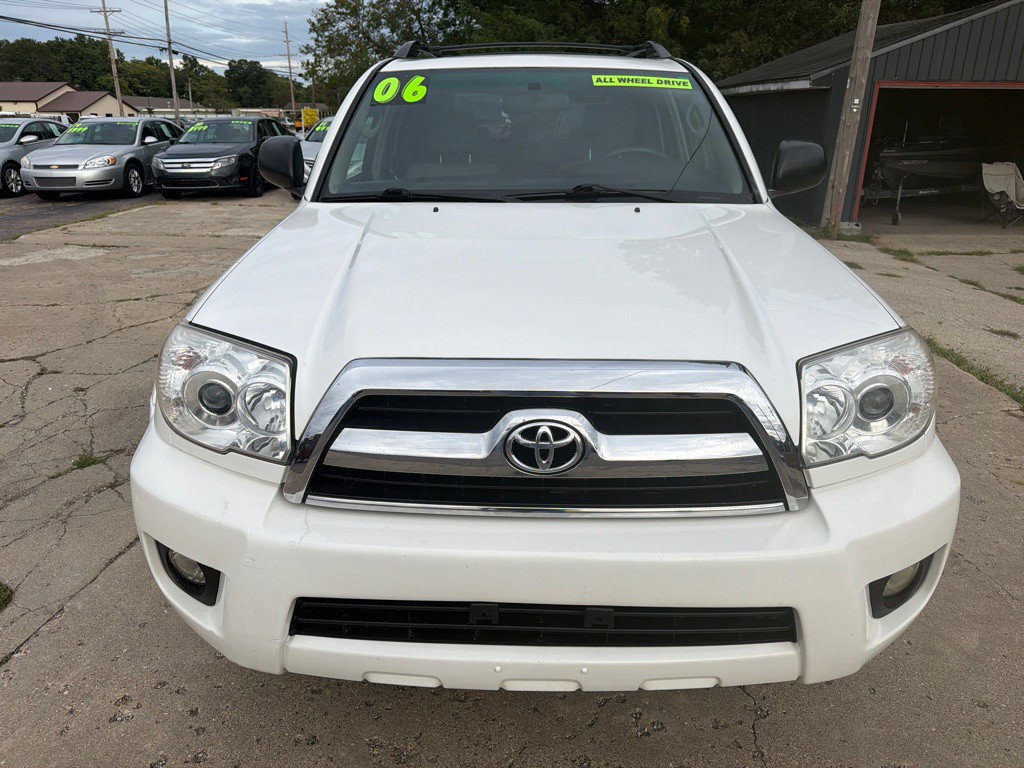 2006 Toyota 4Runner Image 2