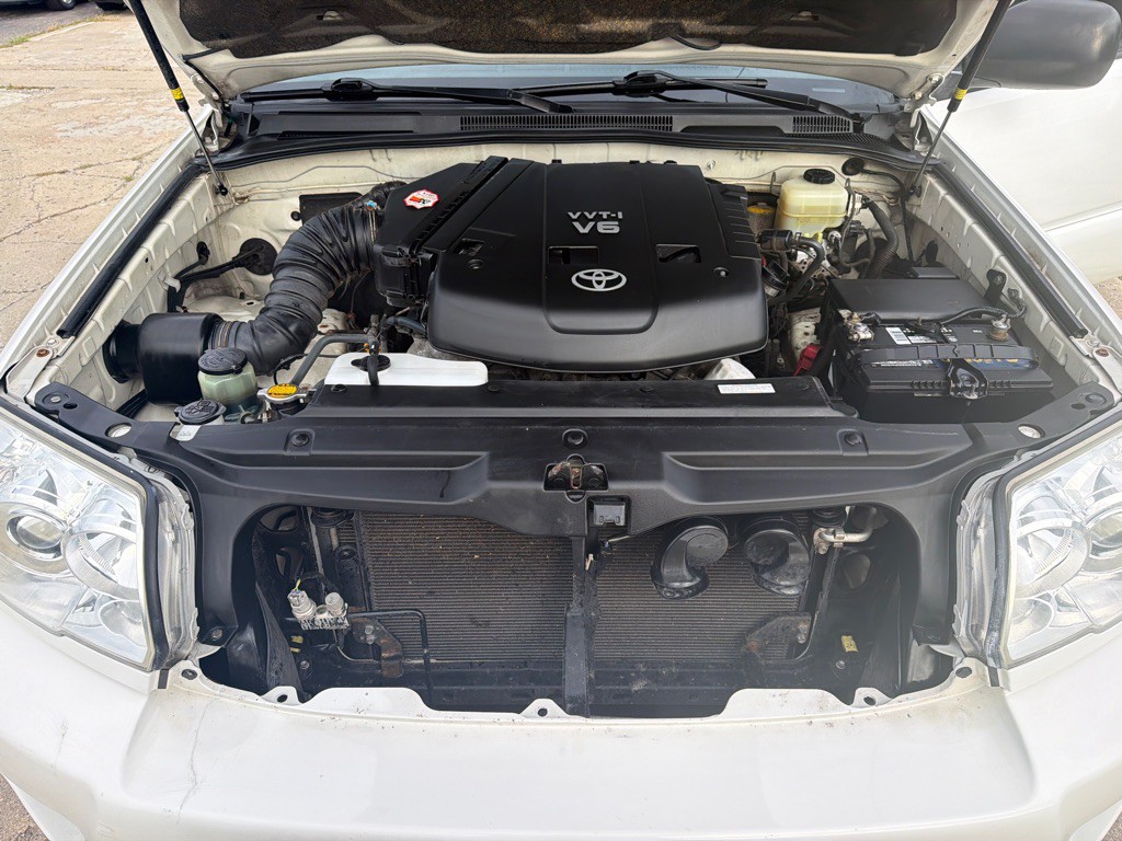 2006 Toyota 4Runner Image 8